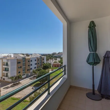 Floor With Great Views! *